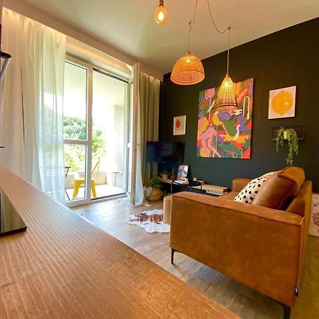 Smart Art :) Z Bezplatnym Parkingiem Podziemnym Apartment Kielce Bagian luar foto
