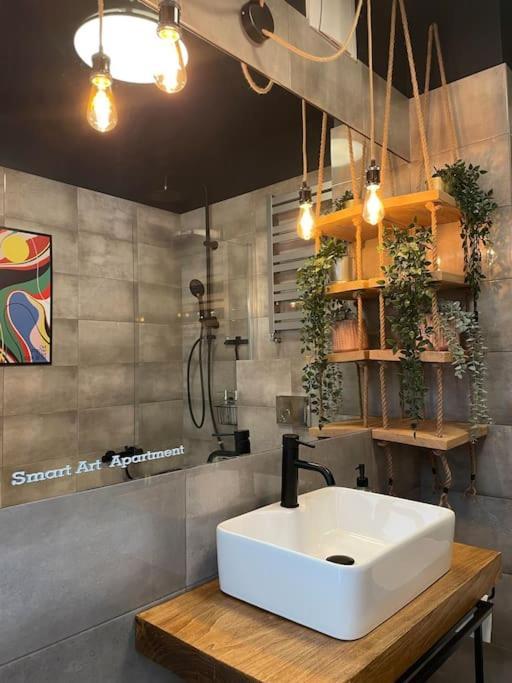 Smart Art :) Z Bezplatnym Parkingiem Podziemnym Apartment Kielce Bagian luar foto